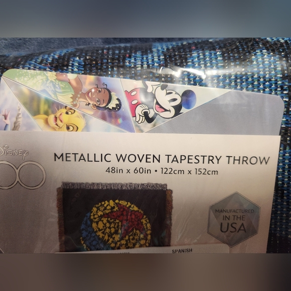 DISNEY, 100 ANNIVERSARY METALLIC WOVEN TAPESTRY THROW, #605 OF 1403,LIMITED ED. - Picture 2 of 14